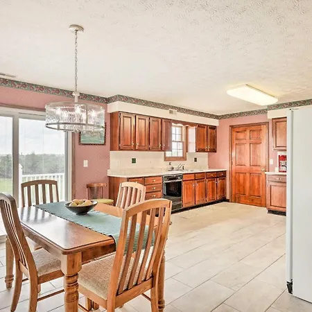 Villa Charming Williamstown Retreat With Private Yard Extérieur photo
