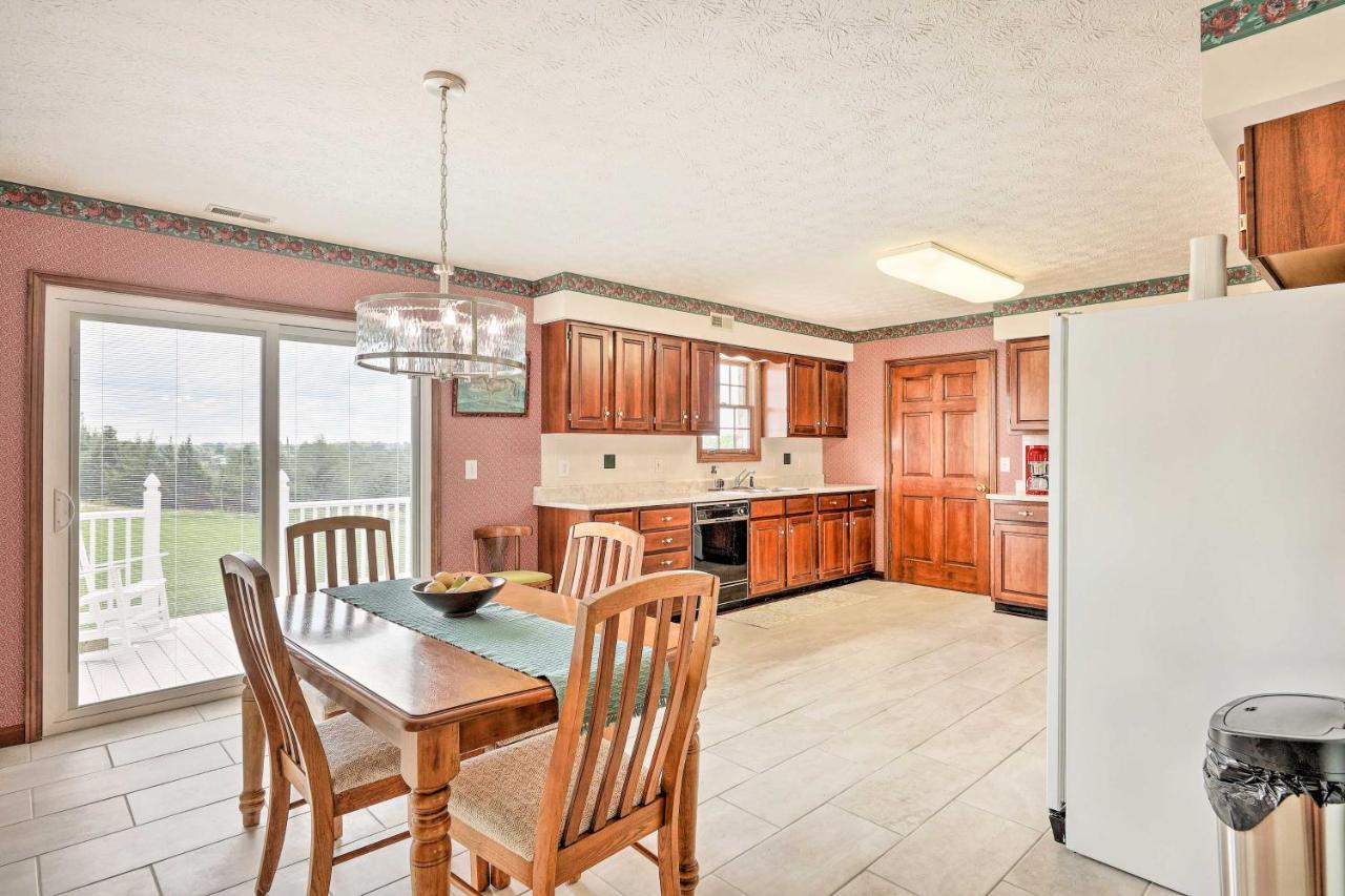 Charming Retreat With Private Yard Williamstown