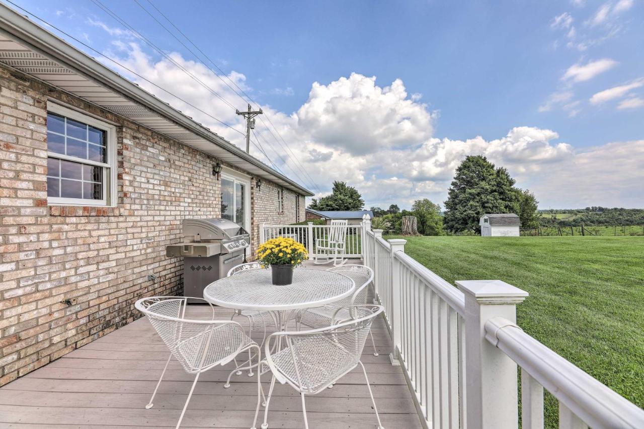 Hébergement de vacances Charming Retreat With Private Yard